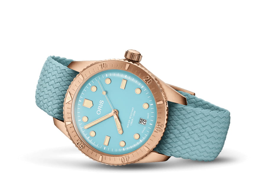 Oris Oris Divers Sixty‑Five 'Cotton Candy' 01 733 7771 3155-07 3 19 02BRS , наручные женские часы фото под углом